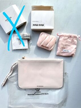 Burberry Miu Miu Cosmetics Beauty Gift Set Bundle Mirror Pouch